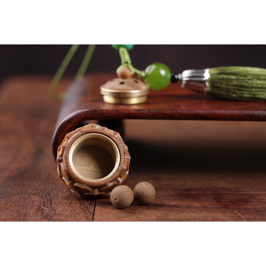 Mua 1 Tặng 6 Mặt Dây Chuyền Điện Thoại Di Động Bằng Gỗ Đàn Hương Hoa Sen Tự Nhiên Có Thể Mở