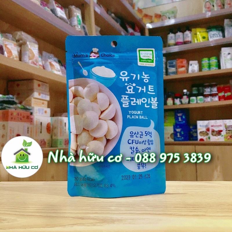 MOM'S CHOICE - Sữa chua khô sấy lạnh hữu cơ cho bé từ 7tháng 20gram - Date: 6/2024 - Nhà hữu cơ