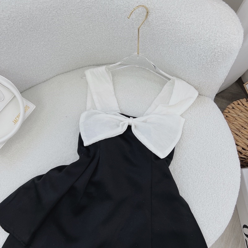 SET ÁO ĐEN PHỐI NƠ NGỰC + QUẦN SHORT ĐEN