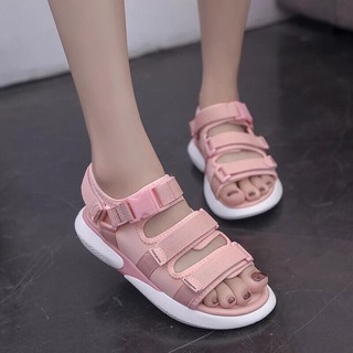 Sandal quai ngang