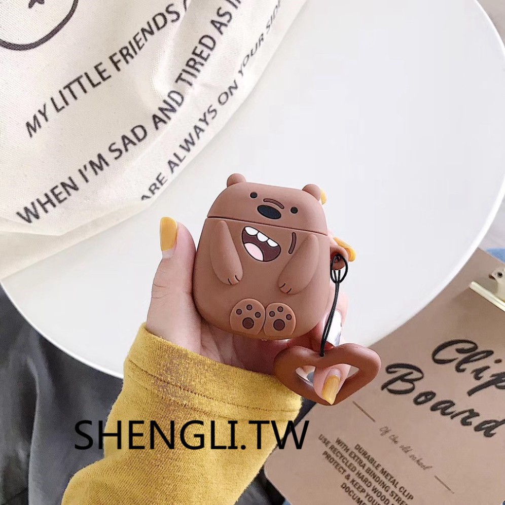 Vỏ bọc hộp đựng tai nghe không dây airpods 1 hình các chú gấu đáng yêu trong phim hoạt hình We bare bear