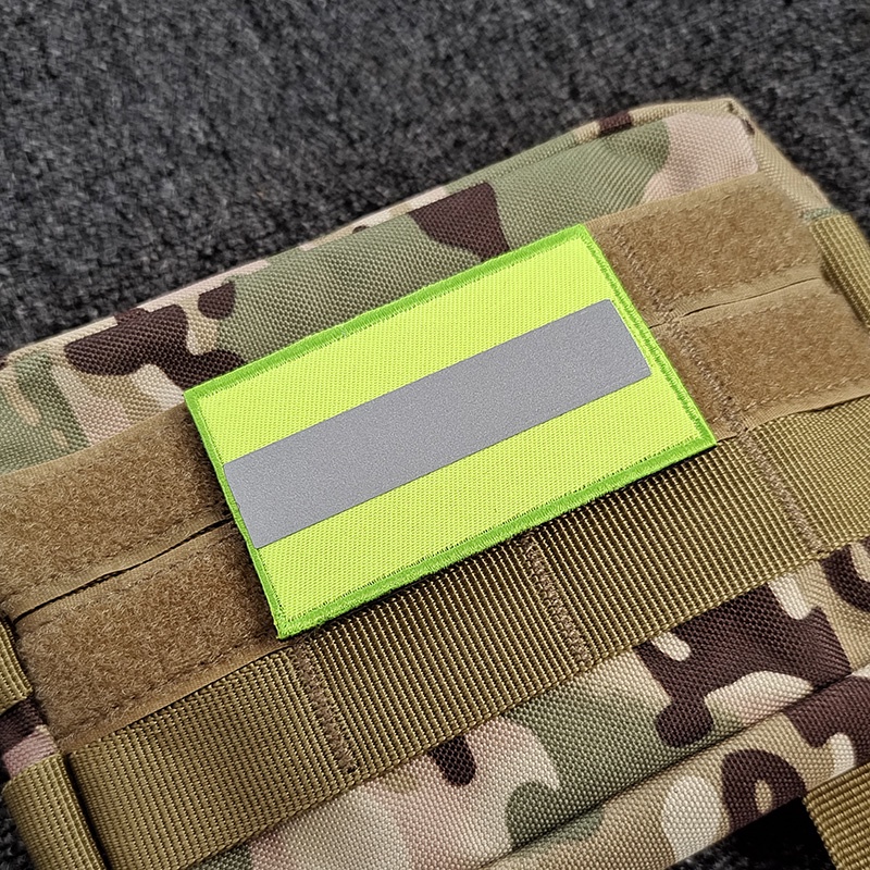 Dải Băng Dán Phản Quang Nhiều Kích Thước Có Logo Bắt Mắt Trang Trí Ba Lô / Balo / Quần Áo Ngoài Trời