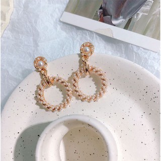 Khuyên tai tròn đính hạt giả ngọc trai mẫu mới