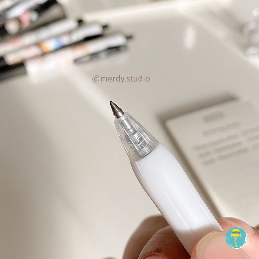 Bút bấm Chibi Maruko-chan mực đen ngòi 0.5mm