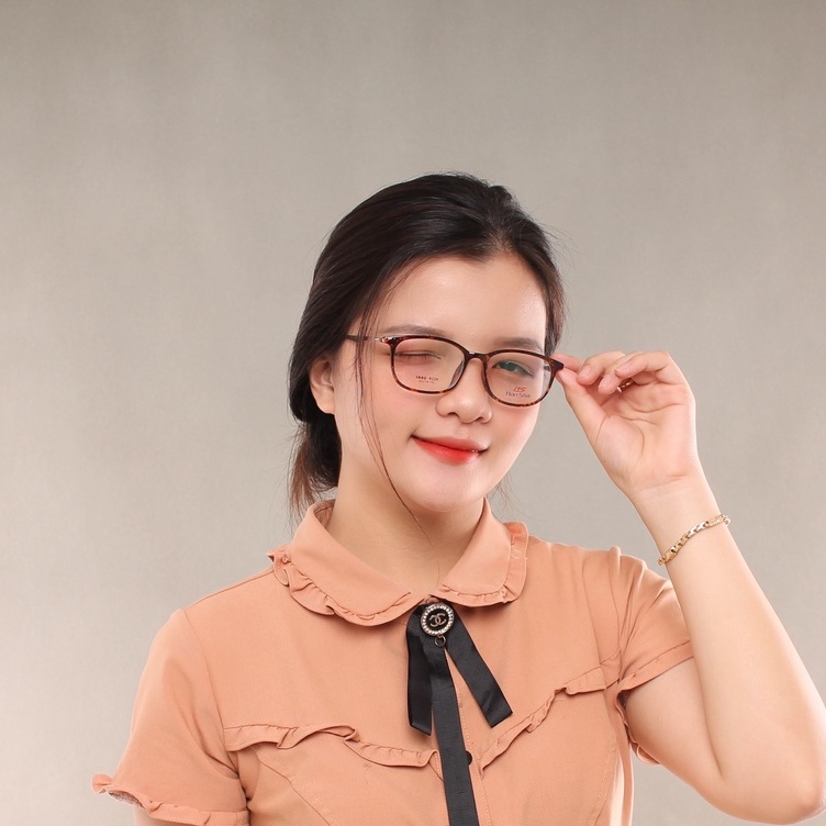 Gọng kính TR90 phối càng hợp kim cao cấp bền đẹp thời trang chính hãng Ouress 9226
