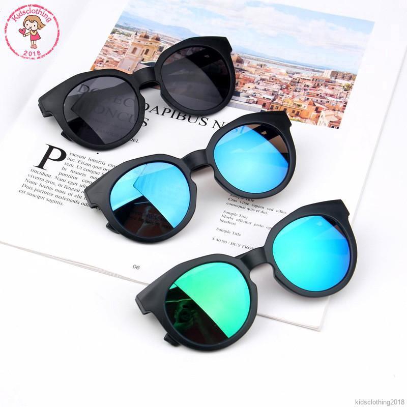 Kính mát chống tia UV cho bé trai và bé gái | BigBuy360 - bigbuy360.vn