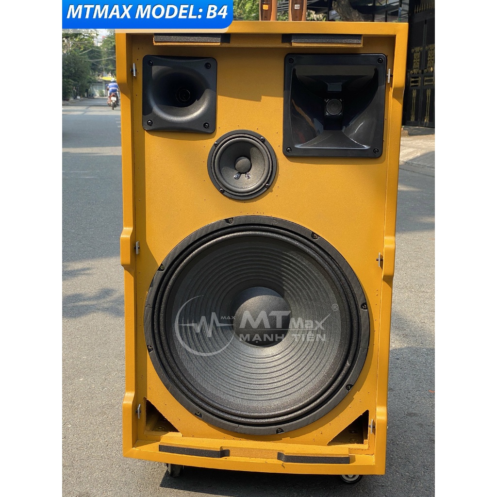 Loa kéo di động MTMax B4 - Loa karaoke 3 đường tiếng bass 4 tấc, 1 mid, 2 treble - Công suất lên đến 700W - Kèm 2 micro