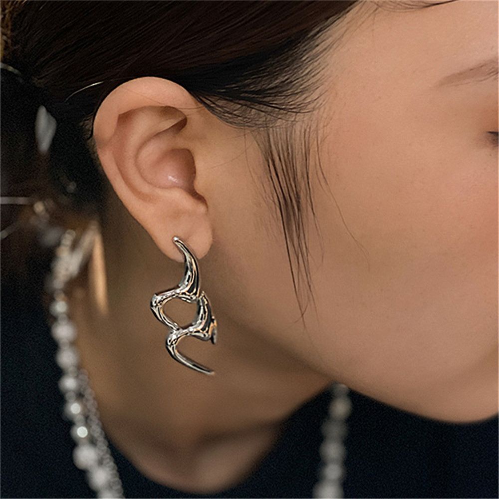 Bông tai hình nốt nhạc sáng tạo cho nữ