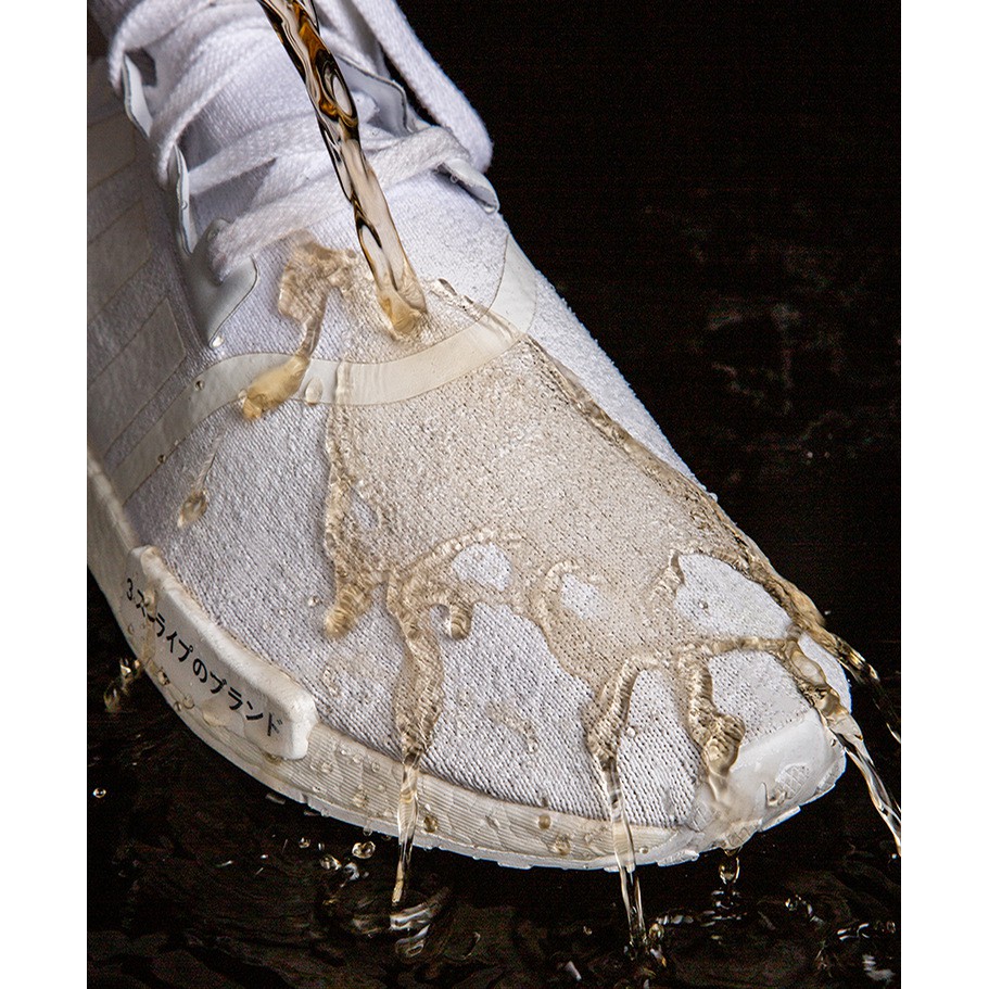 Bình Lọ Xịt Giày Nano Repellent 400ml Ngăn Bụi, Chống Thấm Nước, Bụi Bẩn Cho Giày Dép Túi Xách