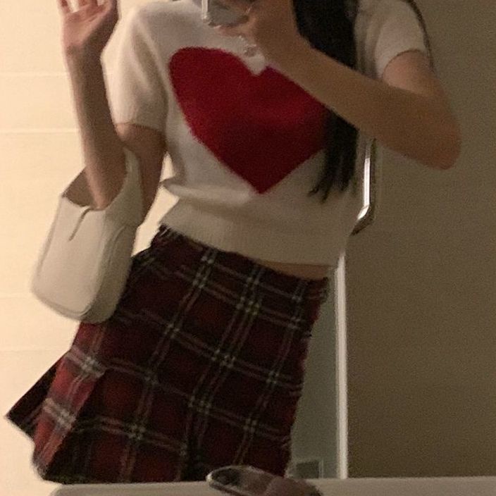 Áo len tay ngắn họa tiết hình trái tim theo phong cách retro