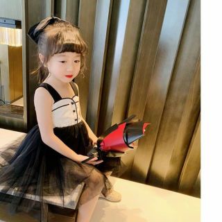 Đầm bé gái dễ thương