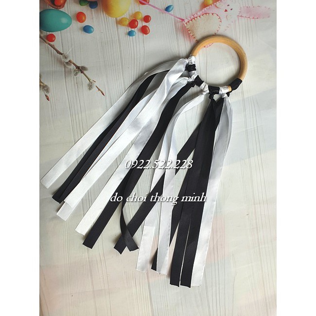 Vòng gỗ cầu vồng gắn dây ruy băng handmade kích thích thị giác | Đồ chơi cho trẻ sơ sinh