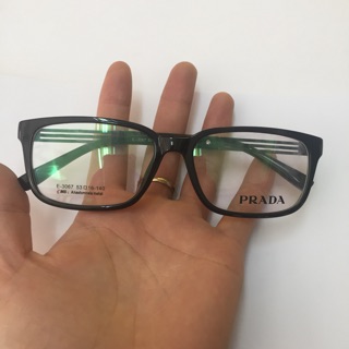 Gọng kính prada của ý