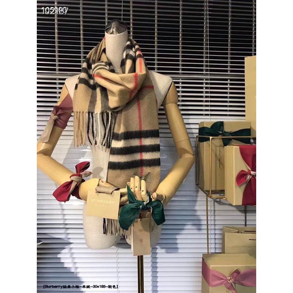 Khăn Choàng Burberry Cashmere Họa Tiết Caro