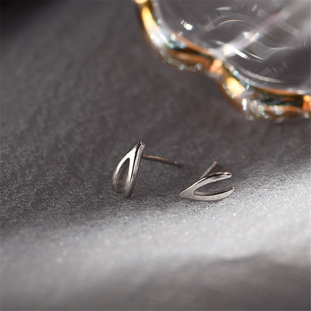 Khuyên Tai Nữ Trang Dáng Tròn Tạo Hình Độc Đáo COD