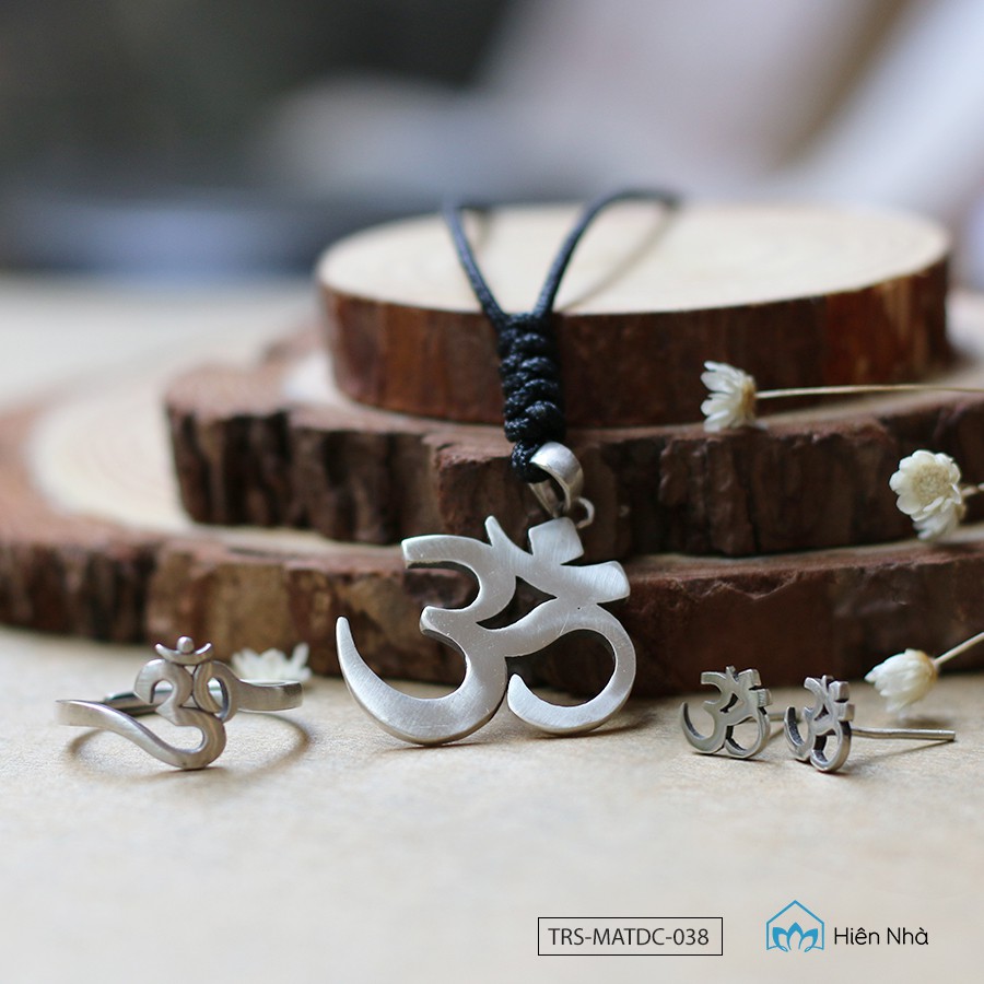 Mặt dây chuyền bạc s925 chữ Om - Trang sức Bạc Phật Giáo - Hiên Nhà