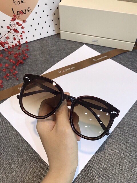 Kính thời trang siêu hot- K 01 | BigBuy360 - bigbuy360.vn