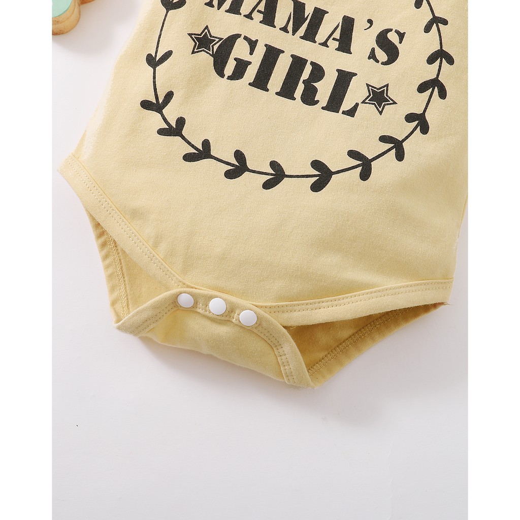 Bộ áo liền quần Mikrdoo hoạ tiết in chữ cái tay ngắn và quần hoa xinh xắn kèm băng đô dễ thương cho bé yêu