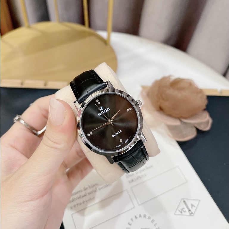 Đồng hồ đôi nam nữ đẹp ,dây da mặt tròn ,hợp thời trang đeo tay thời trang ,hàng chính hãng cao cấp Authentic