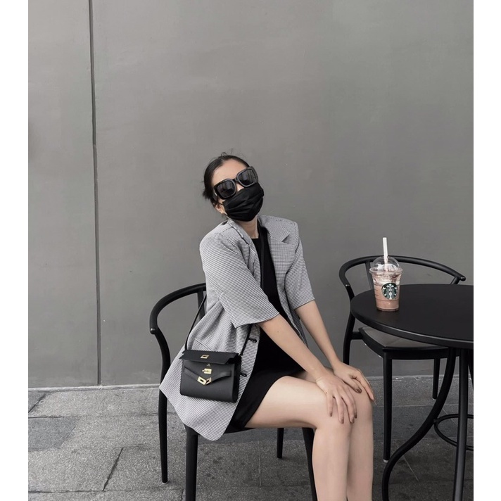 Set áo vest caro + Đầm body 3 lổ