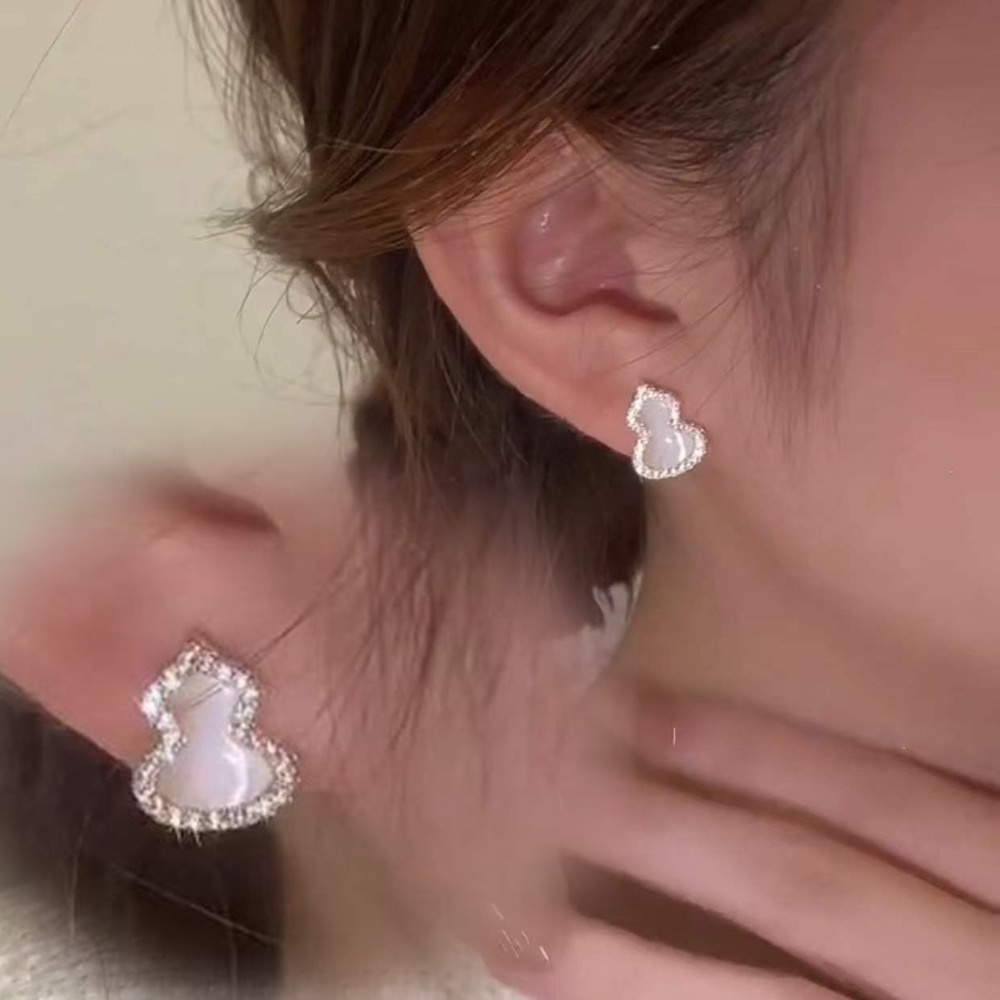 Bông Tai Nhỏ Hình Hồ Lô Phong Cách Hàn Quốc Cổ Điển Thời Trang Cho Nữ