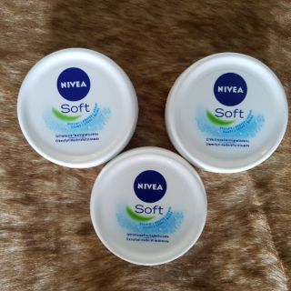 Kem dưỡng da mặt và toàn thân NIVEA Soft