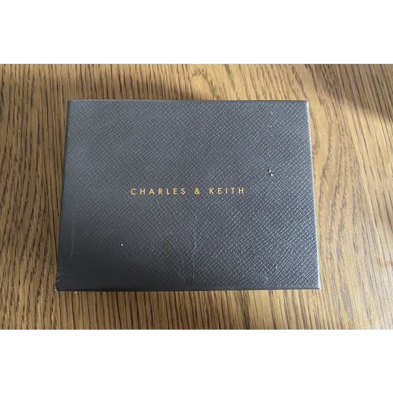 Hộp các loại Charles & Keith