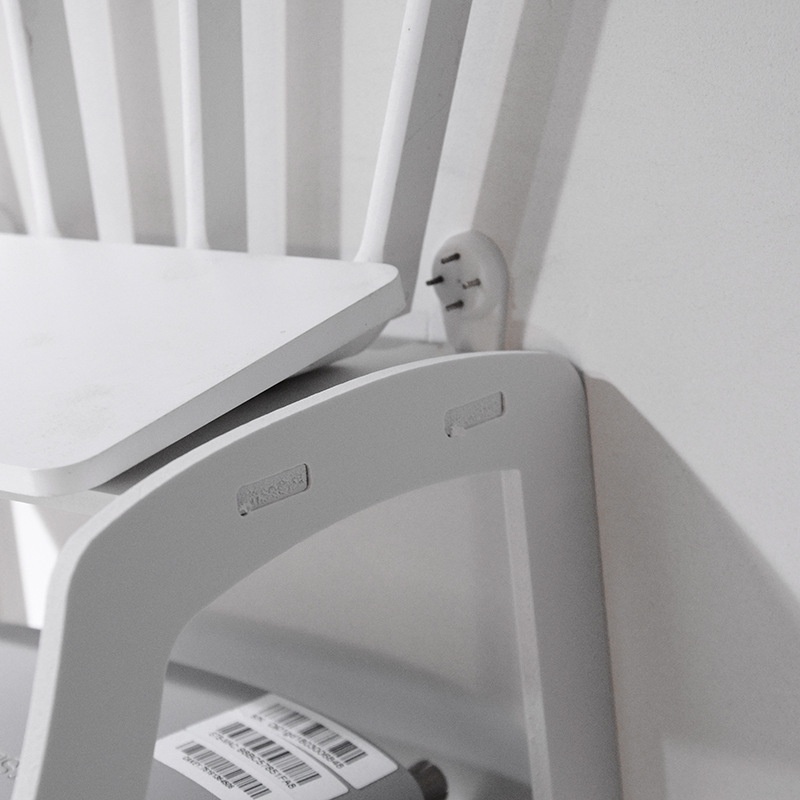 Kệ đựng modem wifi, đầu kĩ thuật số treo tường tiện lợi