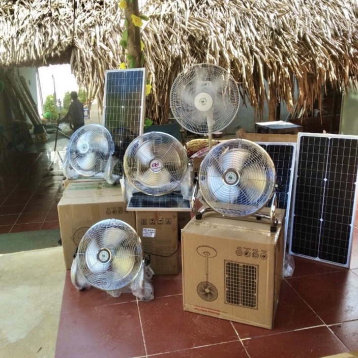 Quạt năng lượng mặt trời cao cấp | Quạt cây năng lượng mặt trời