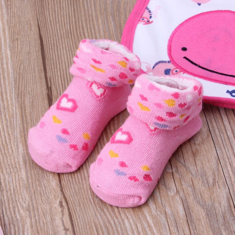 Bộ Găng Tay Và Vớ Cotton Mềm Chống Trầy Xước Họa Tiết Hoạt Hình Cho Bé