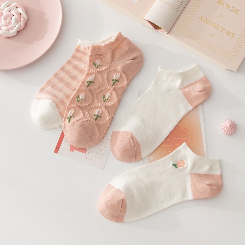 Set 3 đôi tất cổ thấp nữ Caramella hình dễ thương phong cách Hàn Quốc tặng kèm túi zip