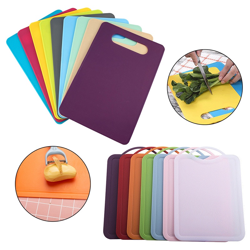 Tấm thớt bằng nhựa chống trượt tiện dụng cho cắt rau củ thức ăn nhà bếp