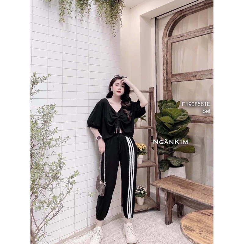 Set Áo Croptop Rút Dây + Quần Thể Thao Sọc