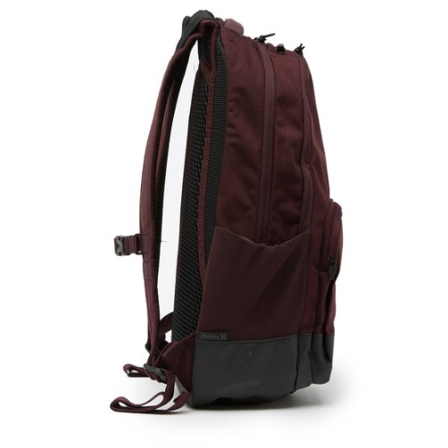 Balo Hurley màu nâu đỏ sậm gỗ gụ, có ngăn laptop