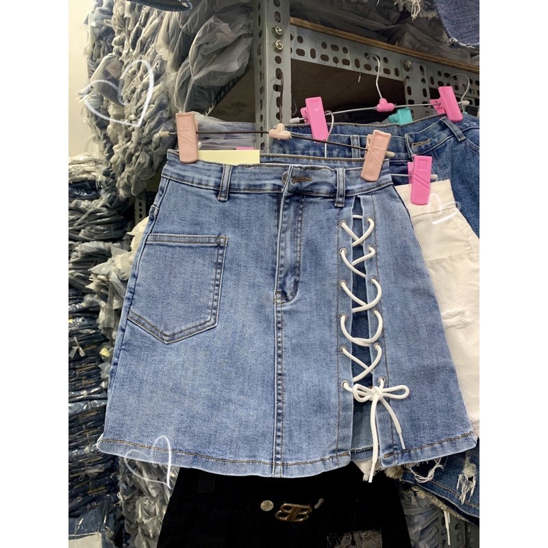 Váy Jean ngắn rách gối lót quần trong phom ôm chất co dãn mềm mại | BigBuy360 - bigbuy360.vn