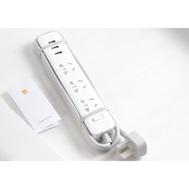 Ổ cắm Xiaomi Power Strip có 3 cổng USB