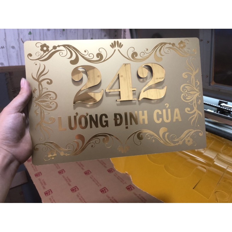 Bảng số nhà alu gương gắn số nhà mica nổi kt 30*20cm