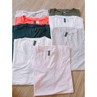 Áo thun Divided HM basic cổ tim (Made in Cambo)