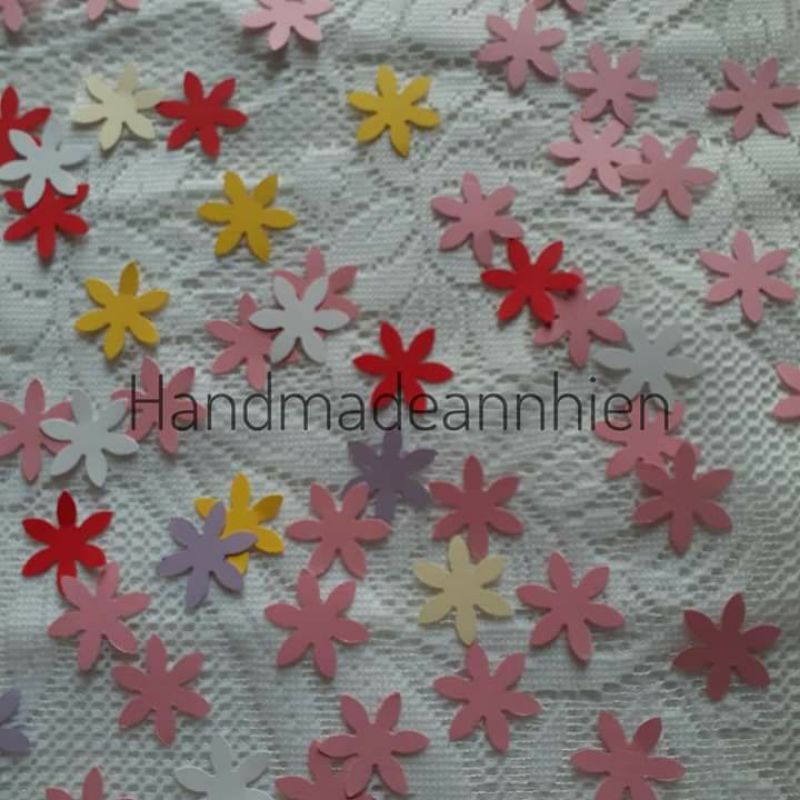 50 hoa 6 cánh 2.1cm, bằng giấy màu - thủ công mầm non cho bé - hình trang trí thiệp 3D, Valentine, sinh nhật