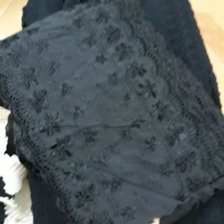 Vải ren viền