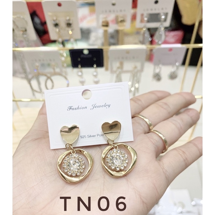 Thẻ treo hoa tai nhựa xinh xắn cho shop