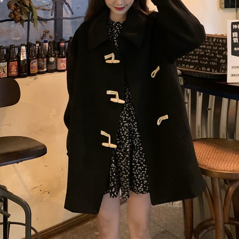 Áo Khoác Len Màu Đen Dáng Rộng Phối Nút Phong Cách Hàn Quốc Thời Trang Thu Đông Cho Nữ