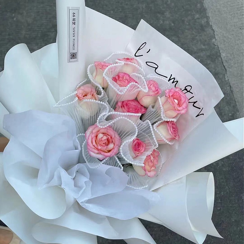 Vải lưới đính ngọc trai giả làm phụ kiện trang trí bó hoa cưới DIY