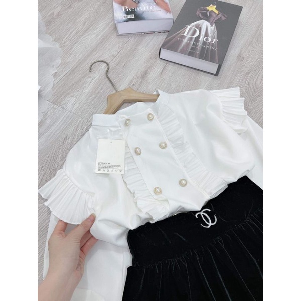 Set váy công sở áo sơ mi bèo, chân váy nhung đen xinh xắn.Set đồ nữ đẹp, ấm áp.