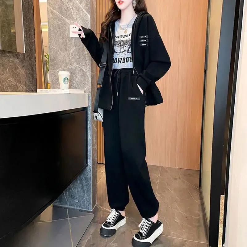 Set quần áo thể thao thời trang năng động cho nữ