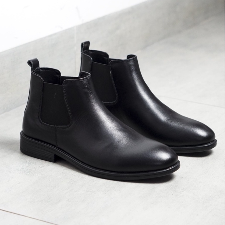 BOOT NAM chelsea cổ lửng có hai màu ,da thật mũi tròn