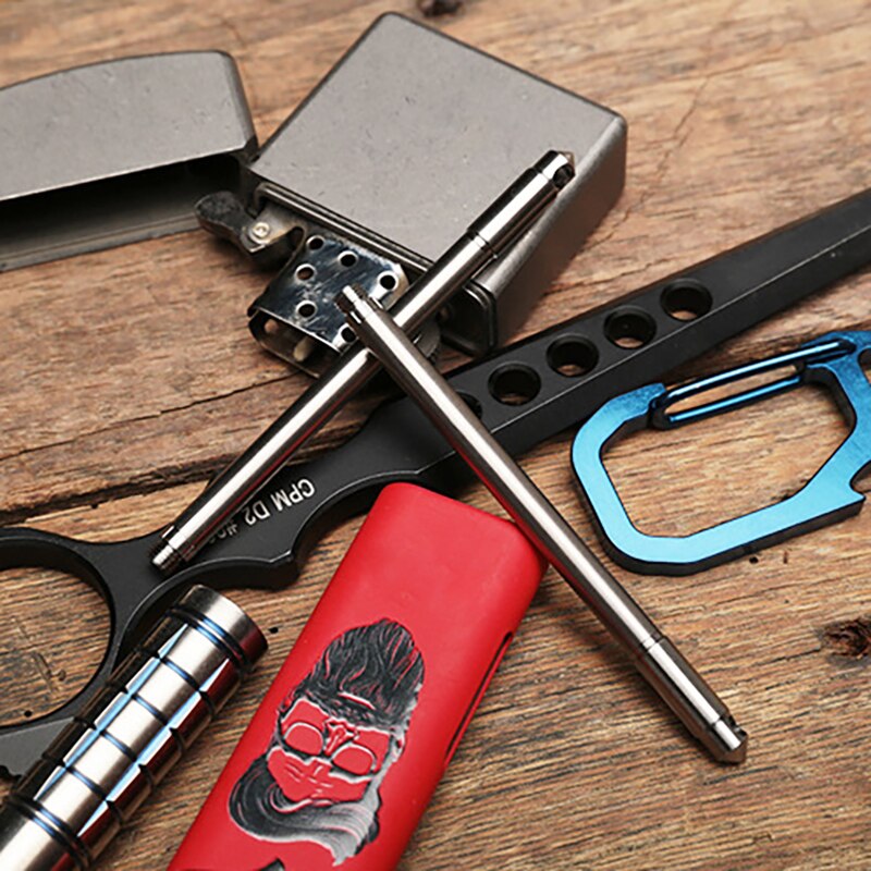 Bút bi gắn móc khóa bằng hợp kim titan