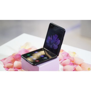 Điện thoại Samsung Galaxy Z Flip - Hàng chính hãng