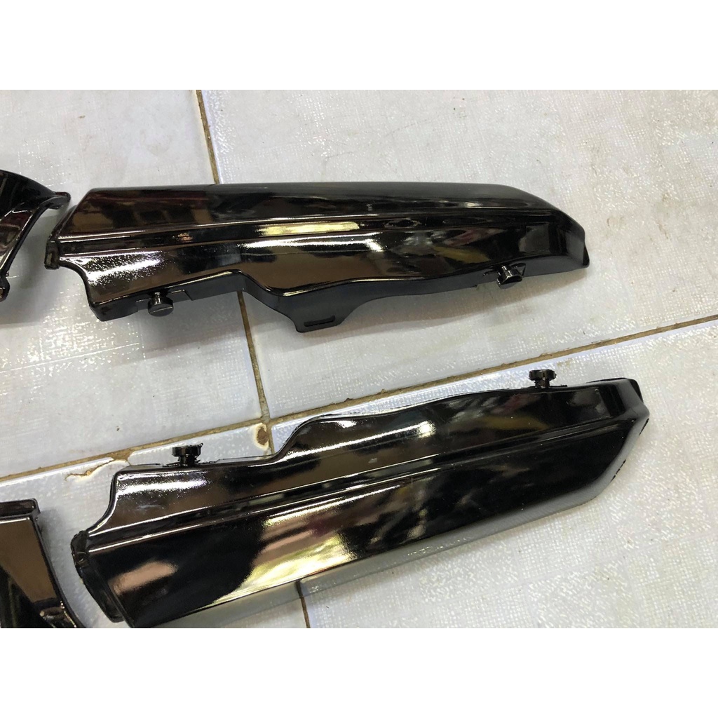 Cặp ốp hong nhựa đen cho anh em dọn xe win100