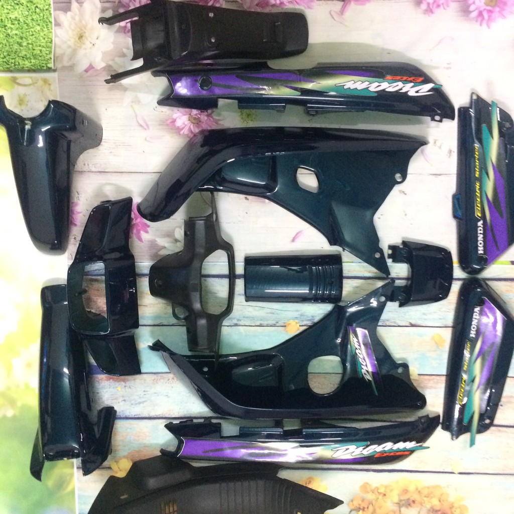 Dàn áo xe dream 3 MÀU XANH NHỚT ,Dream lùn ,Dream Exces- Mủ trắng ABS loại 1